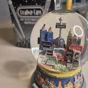 Y2K Bloomingdale's NYC THEMED Broadway Musical 2000 Snow Globe in Original Box.